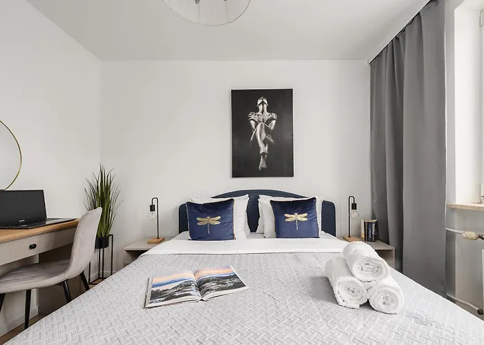 Lumina 3-rooms With Parking Apartmán Varšava